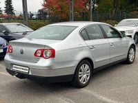Używany VW Passat Highline 140 KM (102 kW) 2006 Srebrny Sedan/Limuzyna