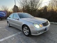 Gebraucht Mercedes E220 Avantgarde 150 PS (110 kW) 2005 Silber Limousine