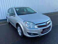 Gebraucht Opel Astra 116 PS (85 kW) 2009 Silber Limousine