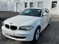 Gebraucht BMW 116 122 PS (89 kW) 2011 Weiß Kleinwagen
