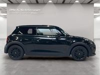 Gebraucht Mini Cooper 136 PS (100 kW) 2023 Schwarz Kleinwagen