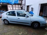 Gebraucht Renault Mégane 95 PS (69 kW) 2001 Grau Kleinwagen