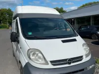 Gebraucht Opel Vivaro 101 PS (74 kW) 2004 Weiß Van / Kleinbus