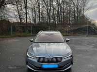 Gebraucht Skoda Superb Premium Edition 190 PS (139 kW) 2019 Grau Limousine