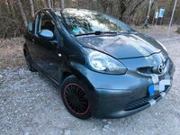 Gebraucht Toyota Aygo 68 PS (50 kW) 2005 Grau Kleinwagen
