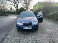 Gebraucht Skoda Fabia Comfort 101 PS (74 kW) 2002 Blau Limousine