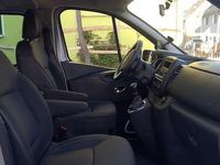 Gebraucht Opel Vivaro 145 PS (106 kW) 2017 Silber Van / Kleinbus