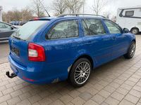 Gebraucht Skoda Octavia 105 PS (77 kW) 2010 Blau Kombi