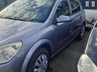 Gebraucht Opel Astra 116 PS (85 kW) 2007 Silber Limousine