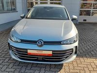Gebraucht VW Passat 150 PS (110 kW) 2024 Silber Kombi