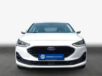 Gebraucht Ford Focus Cool & Connect 125 PS (91 kW) 2022 Frozen white Limousine