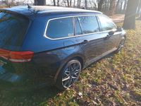 Gebraucht VW Passat 198 PS (145 kW) 2016 Blau Kombi