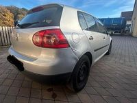 Gebraucht VW Golf V 75 PS (55 kW) 2004 Silber Kleinwagen