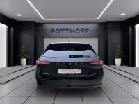 Używany Skoda Superb Selection 265 KM (194 kW) 2025 Czarny Kombi