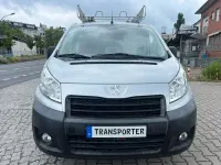 Gebraucht Peugeot Expert 128 PS (94 kW) 2015 Lack weiss banquise/deckende Van