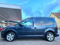 Usata VW Caddy 102 CV (75 kW) 2020 Blu Monovolume