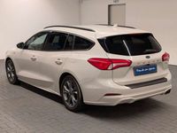 Gebraucht Ford Focus ST-Line 155 PS (114 kW) 2020 Metropolisweiß metallic (metallic) Kombi