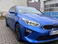 Gebraucht Kia Ceed Vision 140 PS (102 kW) 2018 Blau Kleinwagen