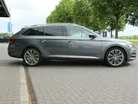 Gebraucht Skoda Superb Style 200 PS (147 kW) 2022 Grau Kombi