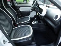 Gebraucht Renault Twingo Intens 90 PS (66 kW) 2020 Weiß Kleinwagen