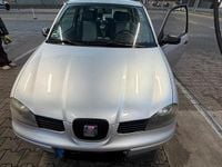 Second-hand Seat Arosa 2003 Negru Hatchback