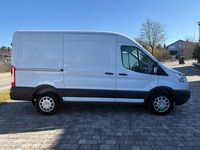 Second-hand Ford Transit 170 CP (125 kW) 2018 Alb Monovolum