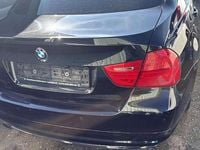 Second-hand BMW 318 143 CP (105 kW) 2010 Negru Berlinǎ