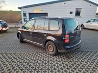 Gebraucht VW Touran Basis 116 PS (85 kW) 2005 Schwarz Van / Kleinbus