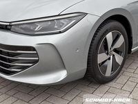 Gebraucht VW Passat Elegance 193 PS (141 kW) 2024 Oyster silver (silber) Kombi