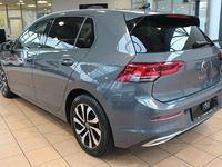 Gebraucht VW Golf VIII Active 150 PS (110 kW) 2023 Grau Limousine
