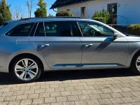 Gebraucht Skoda Superb Style 190 PS (139 kW) 2019 Silber Kombi