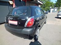 Gebraucht Kia Rio 111 PS (81 kW) 2006 Schwarz Kleinwagen