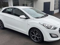 Gebraucht Hyundai i30 YES! 101 PS (74 kW) 2015 Weiß Kleinwagen
