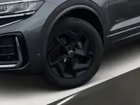 Gebraucht VW Touareg R-line 231 PS (169 kW) 2025 Grau SUV