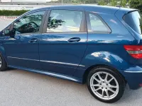 Gebraucht Mercedes B200 140 PS (102 kW) 2010 Blau Van / Kleinbus