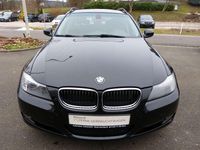 Gebraucht BMW 318 143 PS (105 kW) 2009 Schwarz ii Kombi