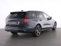 Gebraucht Volvo V60 Plus 197 PS (144 kW) 2025 Blau Kombi
