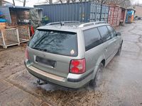 Gebraucht VW Passat 131 PS (96 kW) 2003 Grün Kombi