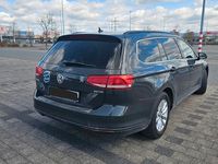 Gebraucht VW Passat Comfortline 150 PS (110 kW) 2017 Grau Kombi