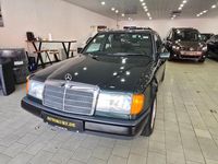 Gebraucht Mercedes E230 136 PS (100 kW) 1986 Grün Limousine