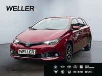 Gebraucht Toyota Auris Hybrid Team 136 PS (100 kW) 2018 Rot Limousine