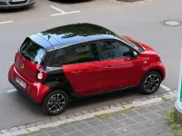 Używany Smart ForFour Passion 90 KM (66 kW) 2015 Czerwony Hatchback