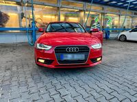 Gebraucht Audi A4 170 PS (125 kW) 2012 Rot Limousine