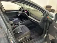 Używany VW Golf VIII Active 150 KM (110 kW) 2023 Szary Sedan/Limuzyna