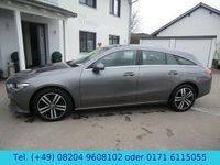 Gebraucht Mercedes CLA200 150 PS (110 kW) 2023 Mountaingrau Coupé