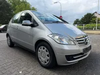Gebraucht Mercedes A180 Elegance 116 PS (85 kW) 2011 Silber Limousine