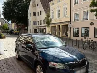Gebraucht Skoda Octavia 105 PS (77 kW) 2013 Blau Kombi