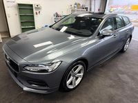 Gebraucht Volvo V90 Momentum 235 PS (172 kW) 2018 Grau Kombi