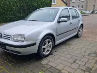 Gebraucht VW Golf IV Edition 101 PS (74 kW) 2001 Silber Limousine