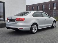 Gebraucht VW Jetta Highline 140 PS (102 kW) 2013 Silber Limousine